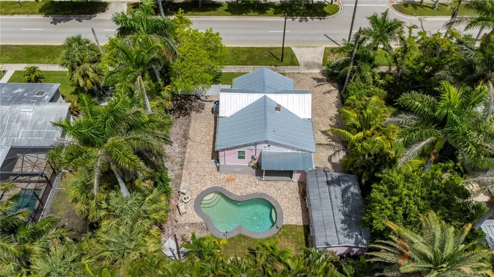 717 W MARION AVENUE Punta Gorda, FL 33950