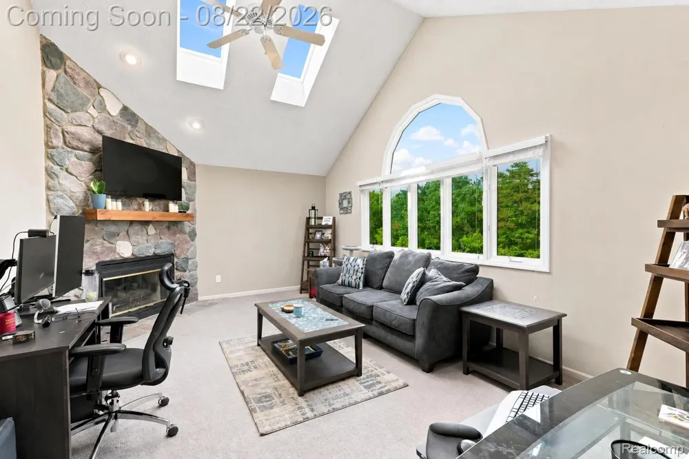 6523 Ridgeview Drive Independence Charter Township, MI 48346
