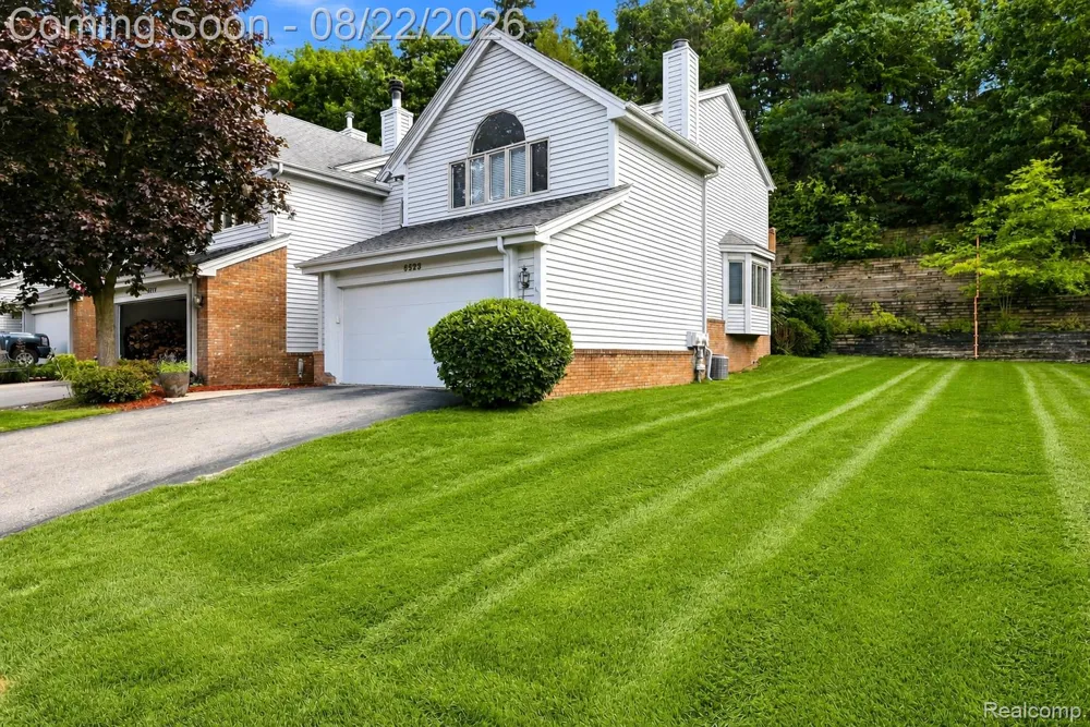 6523 Ridgeview Drive Independence Charter Township, MI 48346