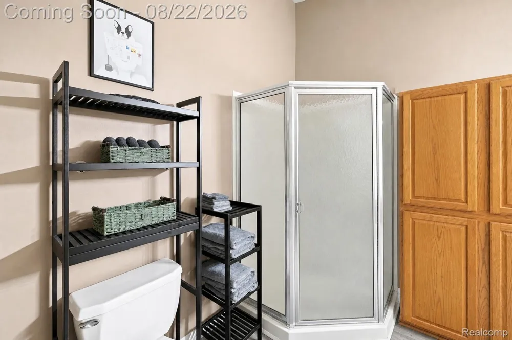 6523 Ridgeview Drive Independence Charter Township, MI 48346