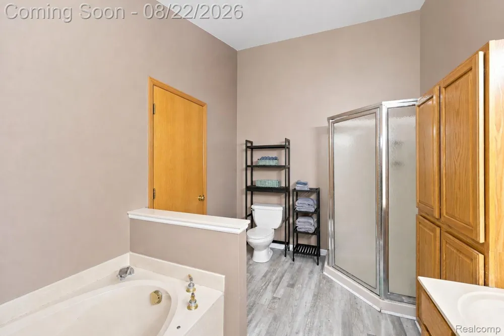 6523 Ridgeview Drive Independence Charter Township, MI 48346
