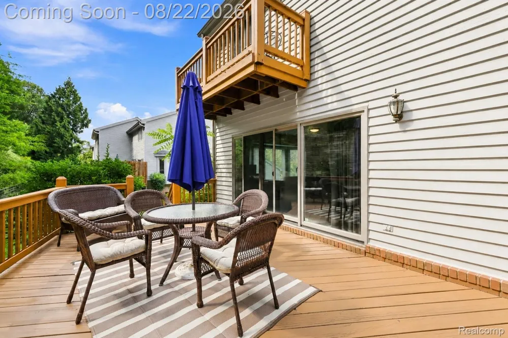 6523 Ridgeview Drive Independence Charter Township, MI 48346