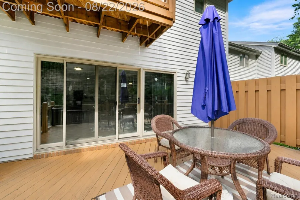 6523 Ridgeview Drive Independence Charter Township, MI 48346
