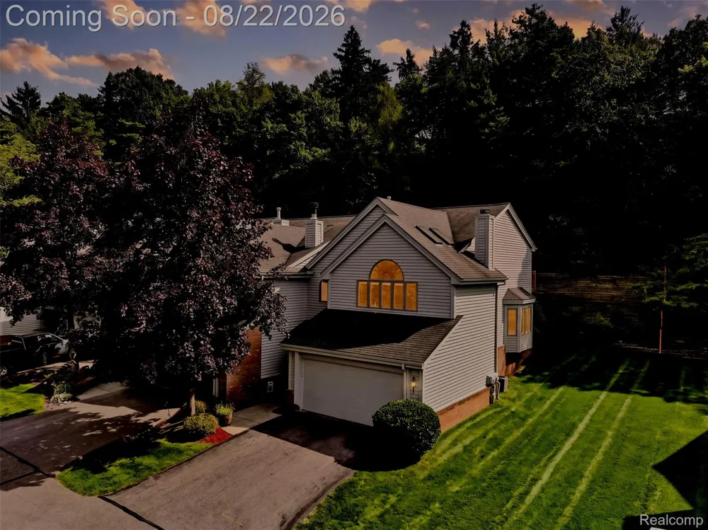 6523 Ridgeview Drive Independence Charter Township, MI 48346