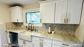 32305 Shrewsbury Street Farmington Hills City, MI 48334