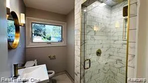 32305 Shrewsbury Street Farmington Hills City, MI 48334