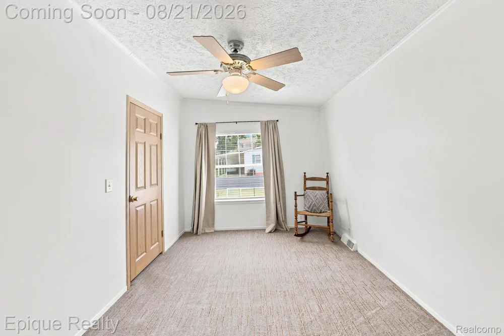 297 Dennis K Court White Lake Charter Township, MI 48386