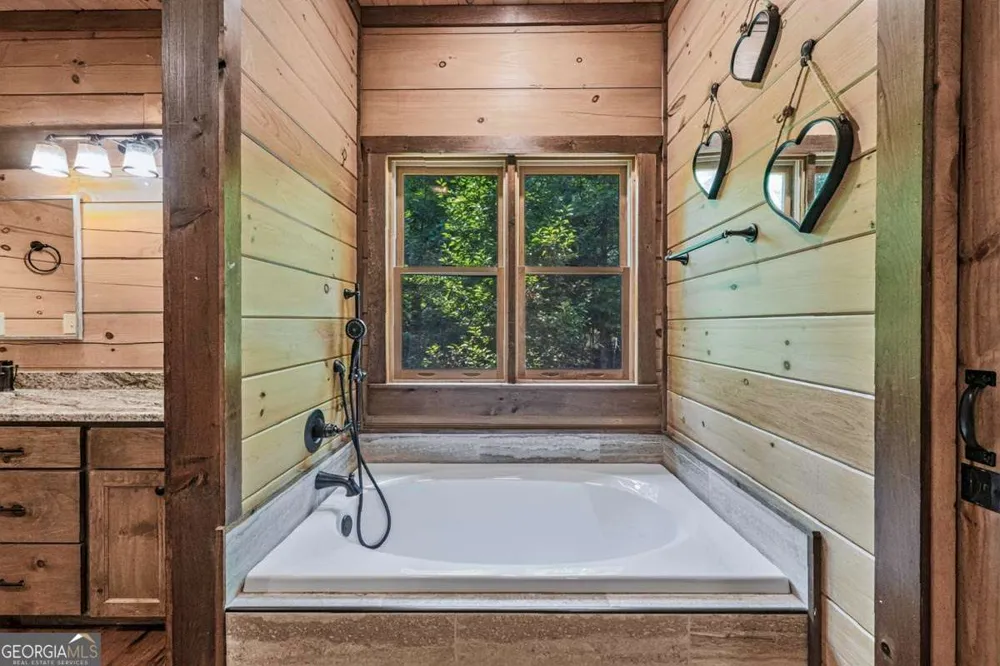 605 Toccoa Preserve LN Blue Ridge, GA 30513