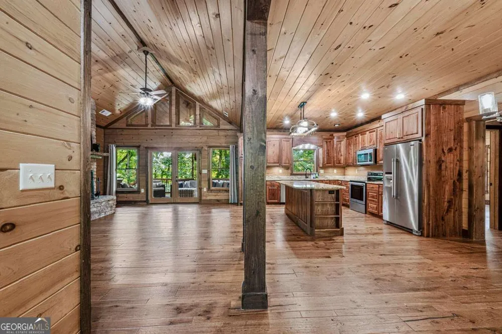 605 Toccoa Preserve LN Blue Ridge, GA 30513