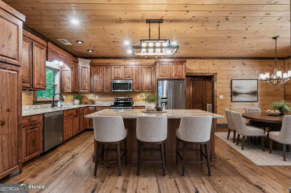 605 Toccoa Preserve LN Blue Ridge, GA 30513