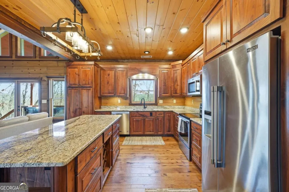 605 Toccoa Preserve LN Blue Ridge, GA 30513
