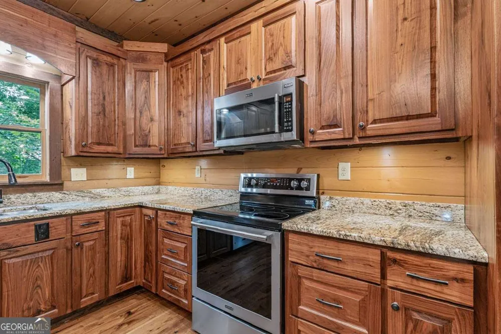 605 Toccoa Preserve LN Blue Ridge, GA 30513