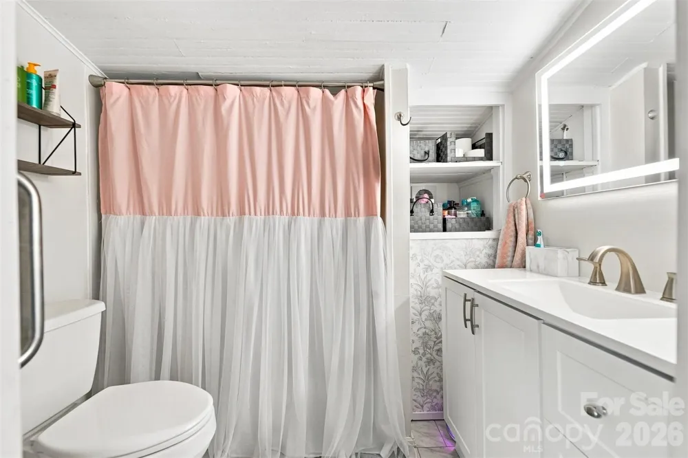 213 Colombo Street NW Valdese, NC 28690