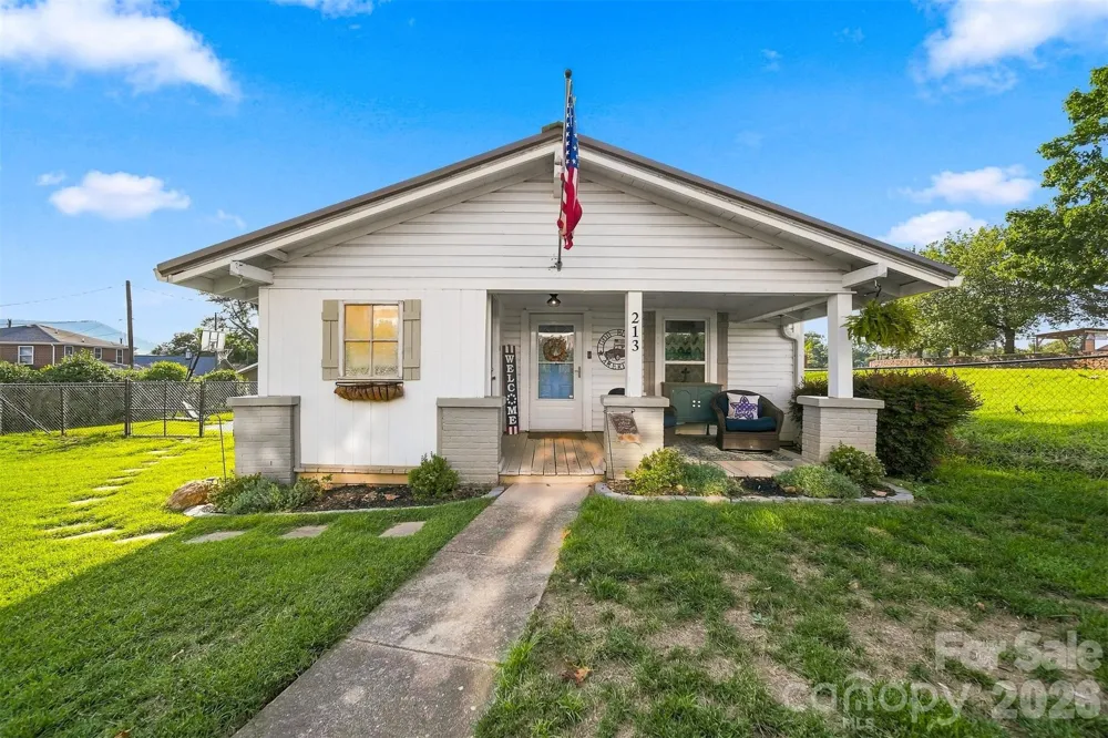 213 Colombo Street NW Valdese, NC 28690