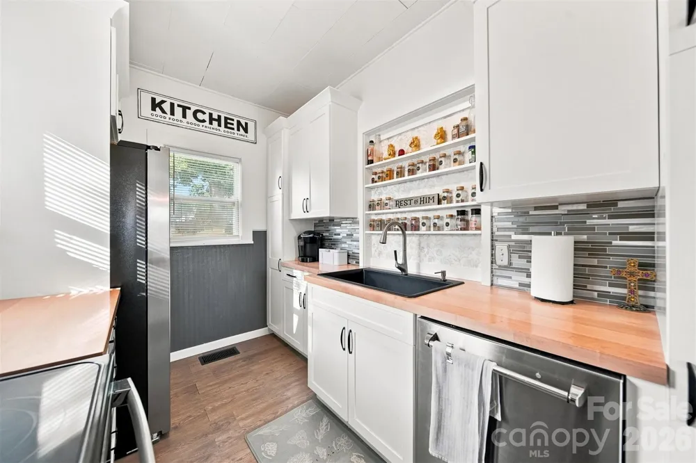 213 Colombo Street NW Valdese, NC 28690
