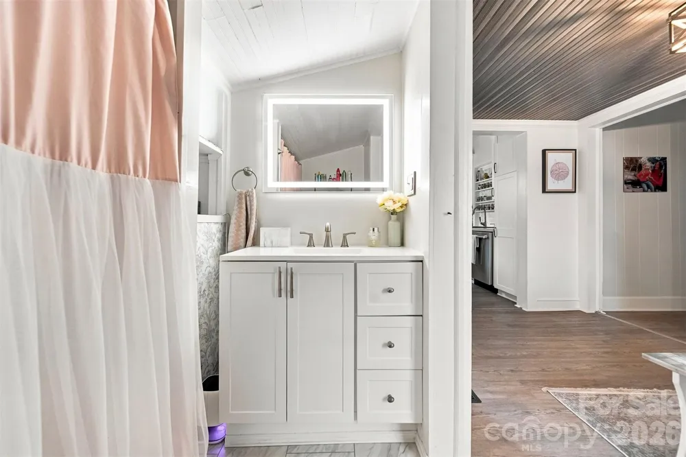 213 Colombo Street NW Valdese, NC 28690