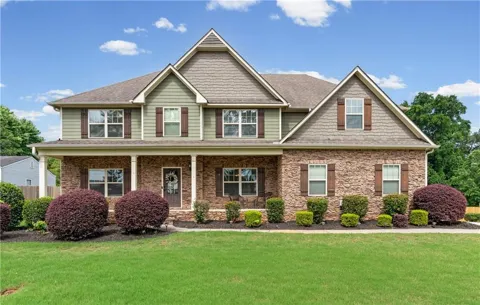 3833 Steinhauer Road NE