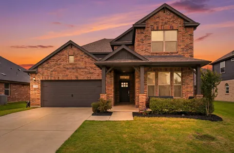 3324 Peacock Lane