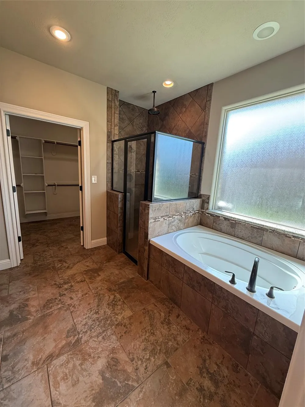 6645 Jasper Circle Lumberton, TX 77657
