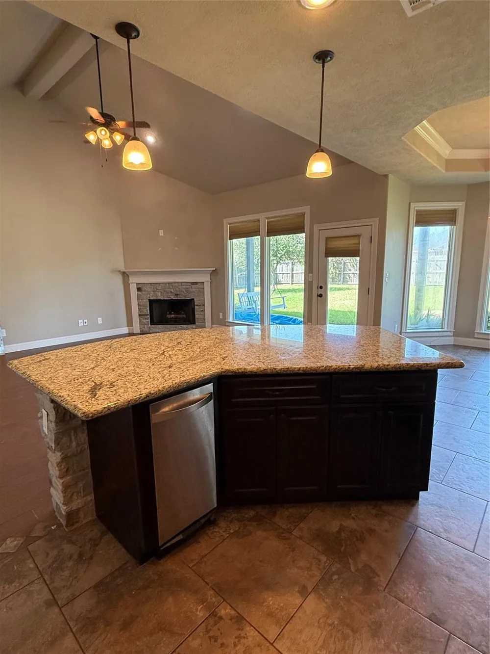 6645 Jasper Circle Lumberton, TX 77657