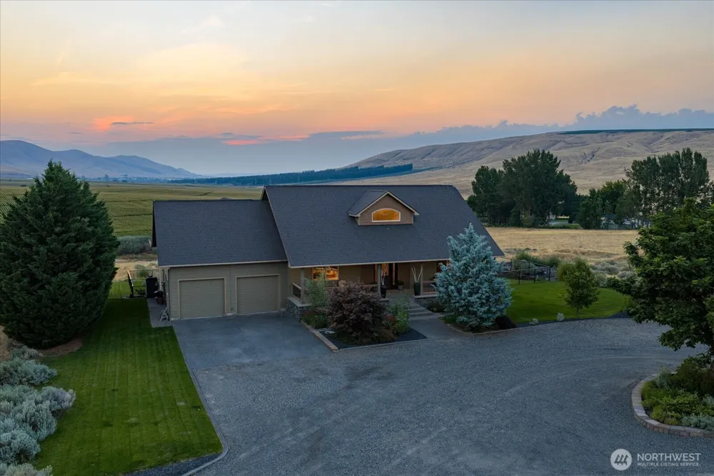 9334 Canyon View PR NE Benton City, WA 99320