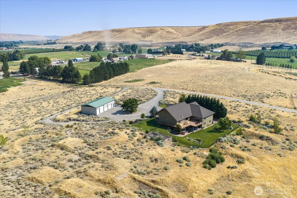 9334 Canyon View PR NE Benton City, WA 99320