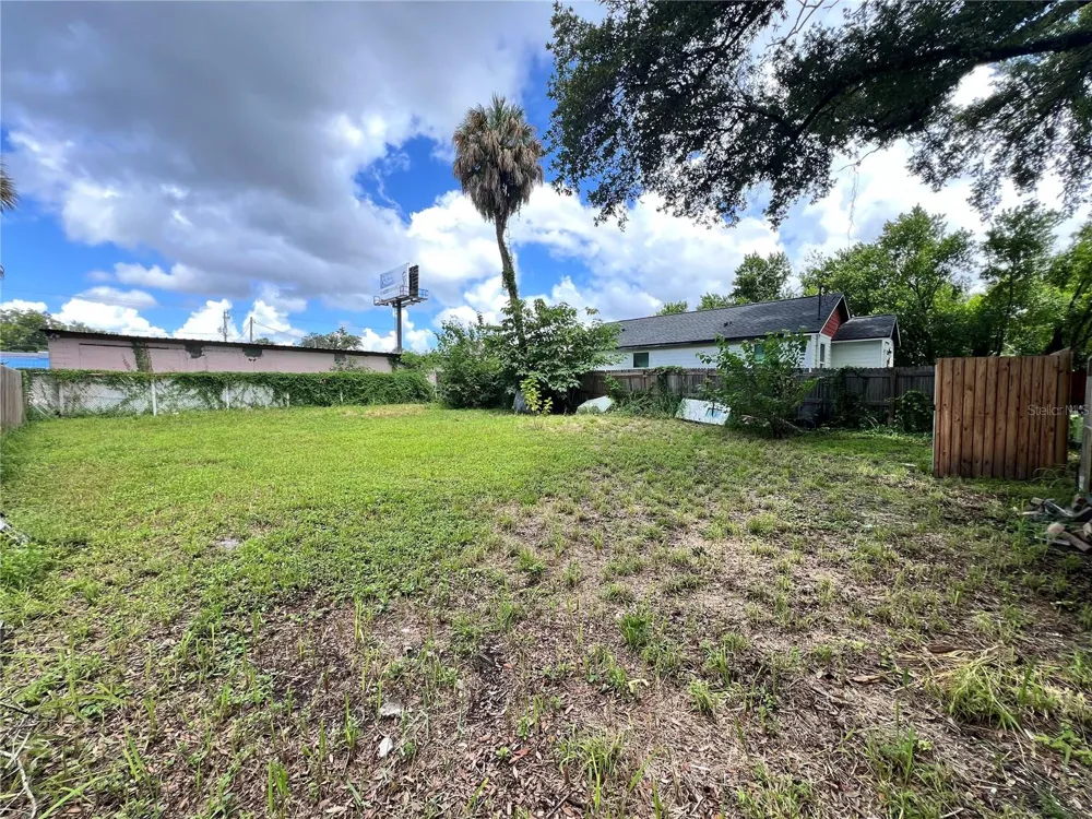 8508 N 9TH STREET Tampa, FL 33604