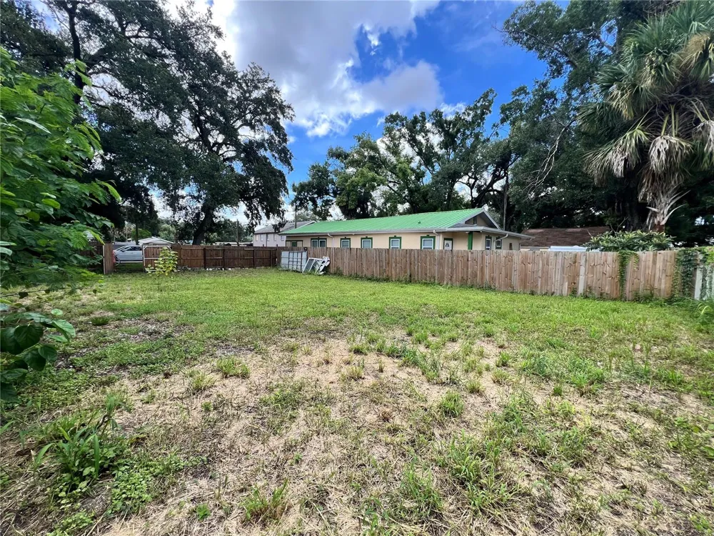 8508 N 9TH STREET Tampa, FL 33604