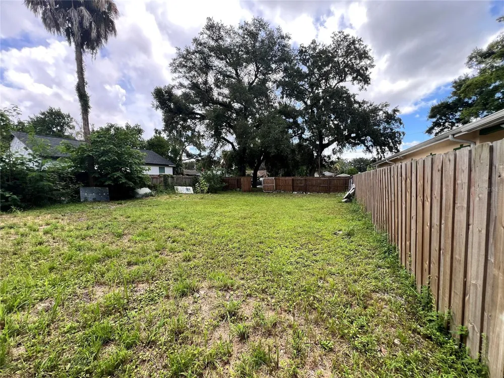 8508 N 9TH STREET Tampa, FL 33604