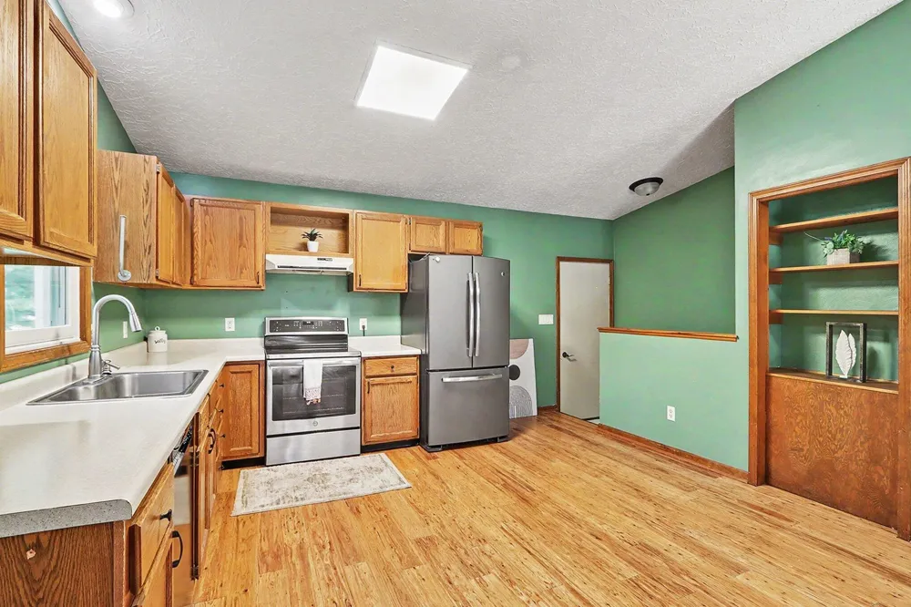 4118 Gray Street Portage City, MI 49002
