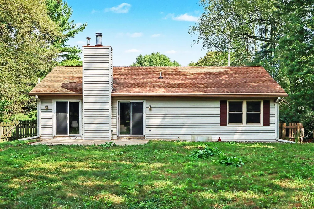 4118 Gray Street Portage City, MI 49002
