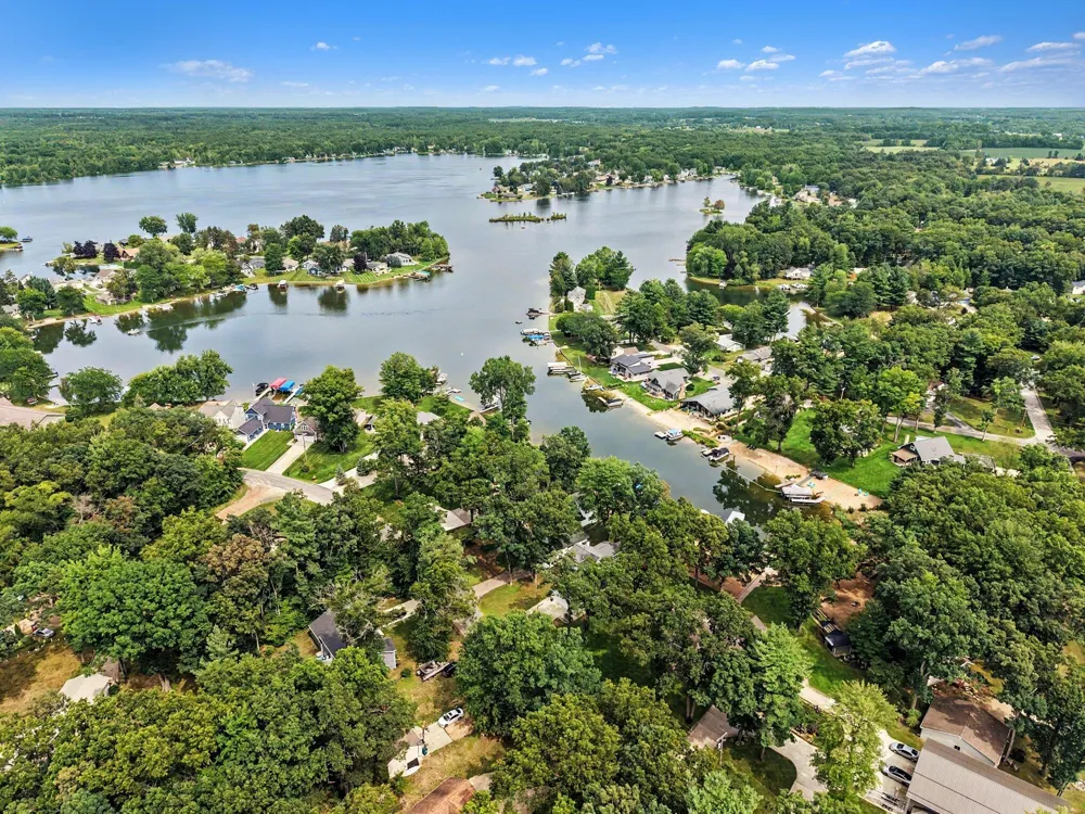 8570 Cochise Drive Winfield Township, MI 49329