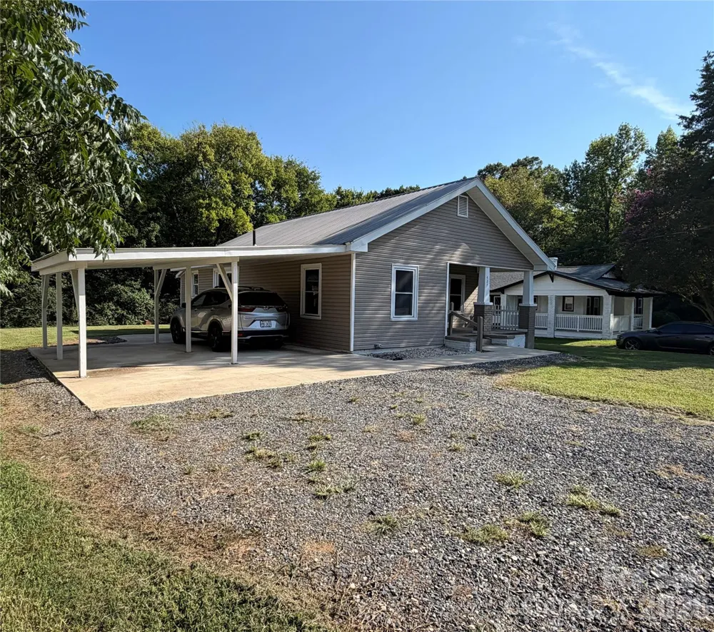427 W Whitley Street Norwood, NC 28128