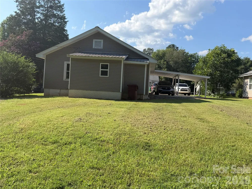 427 W Whitley Street Norwood, NC 28128