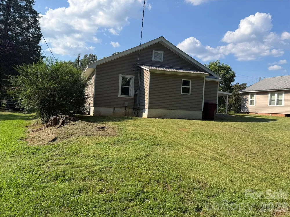 427 W Whitley Street Norwood, NC 28128