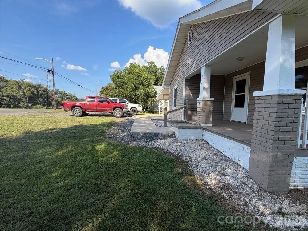 427 W Whitley Street Norwood, NC 28128