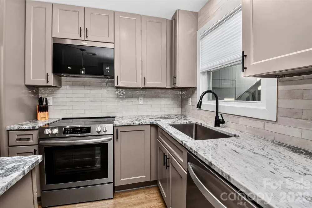 7340 Lakefront Drive #5 Charlotte, NC 28278