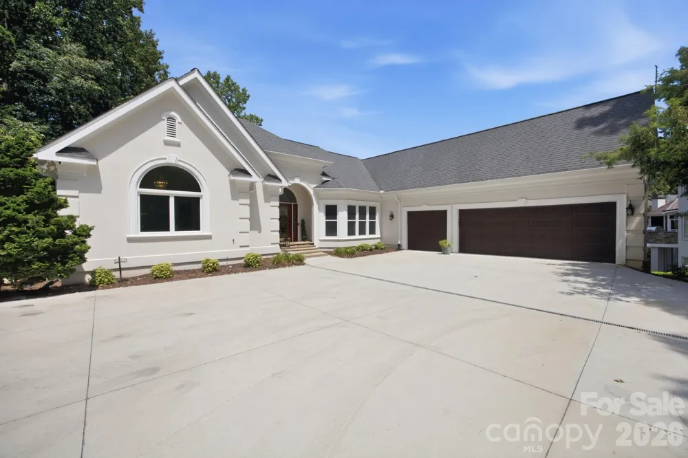 19318 Mary Ardrey Circle Cornelius, NC 28031