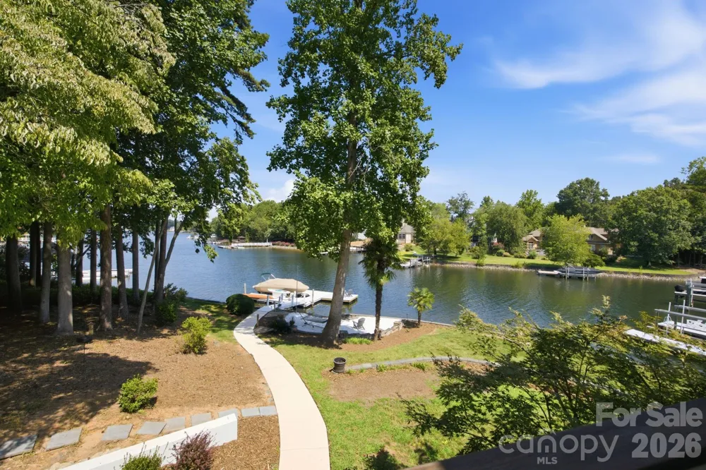 19318 Mary Ardrey Circle Cornelius, NC 28031