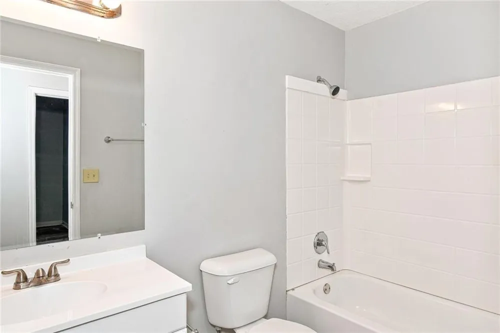1515 Captain Thomas Court Marietta, GA 30066