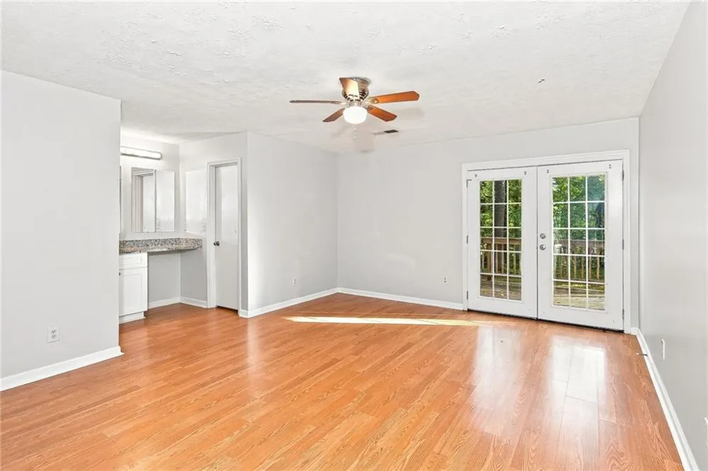 1515 Captain Thomas Court Marietta, GA 30066