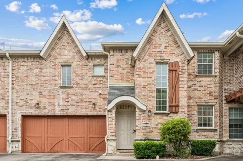 2117 Parkview