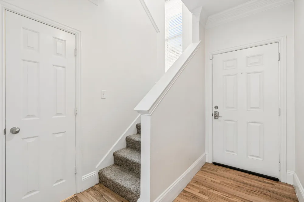 2117 Parkview Carrollton, TX 75006