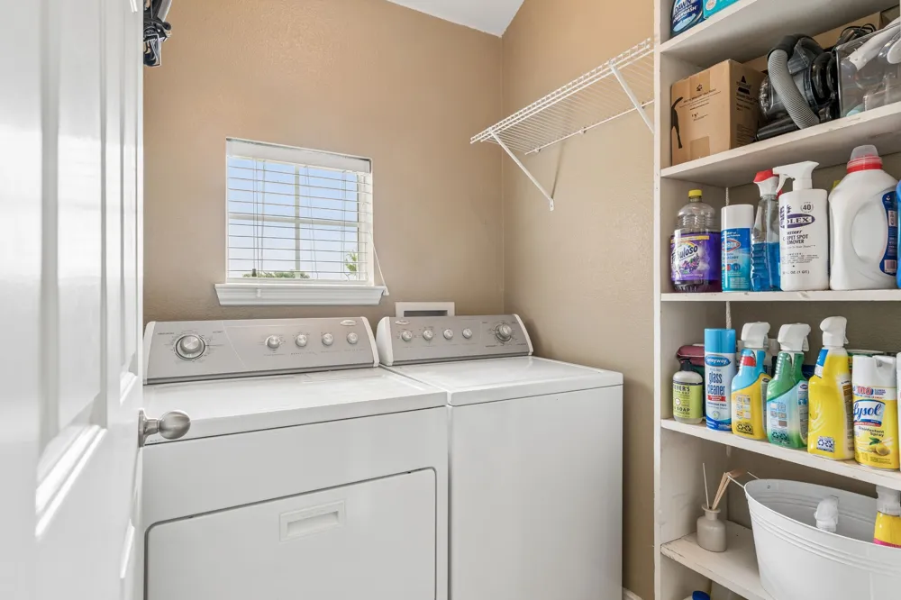 2117 Parkview Carrollton, TX 75006