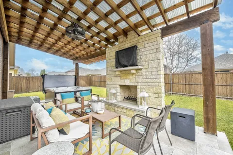 3904 Deer Lake Drive