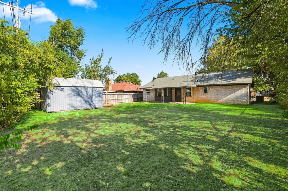 104 Stephen Drive Sanger, TX 76266