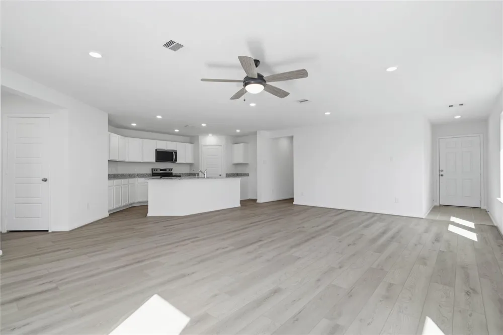 7215 Willow Meadow Lane Beasley, TX 77417
