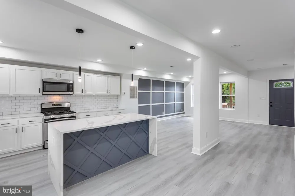 3835 REISTERSTOWN ROAD Baltimore, MD 21215