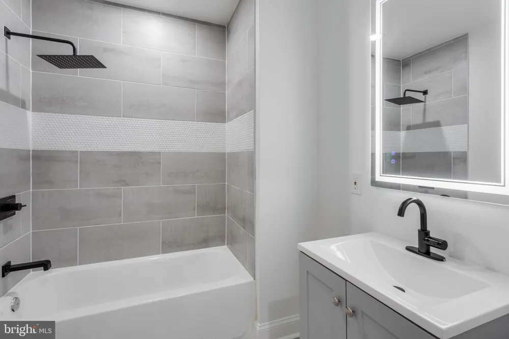 3835 REISTERSTOWN ROAD Baltimore, MD 21215