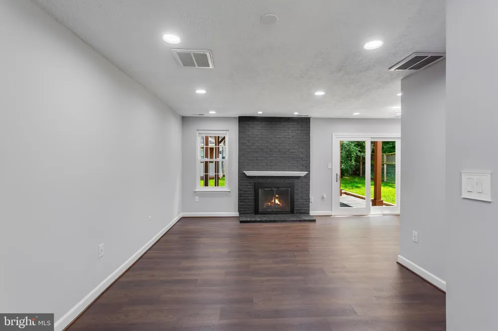 3835 REISTERSTOWN ROAD Baltimore, MD 21215